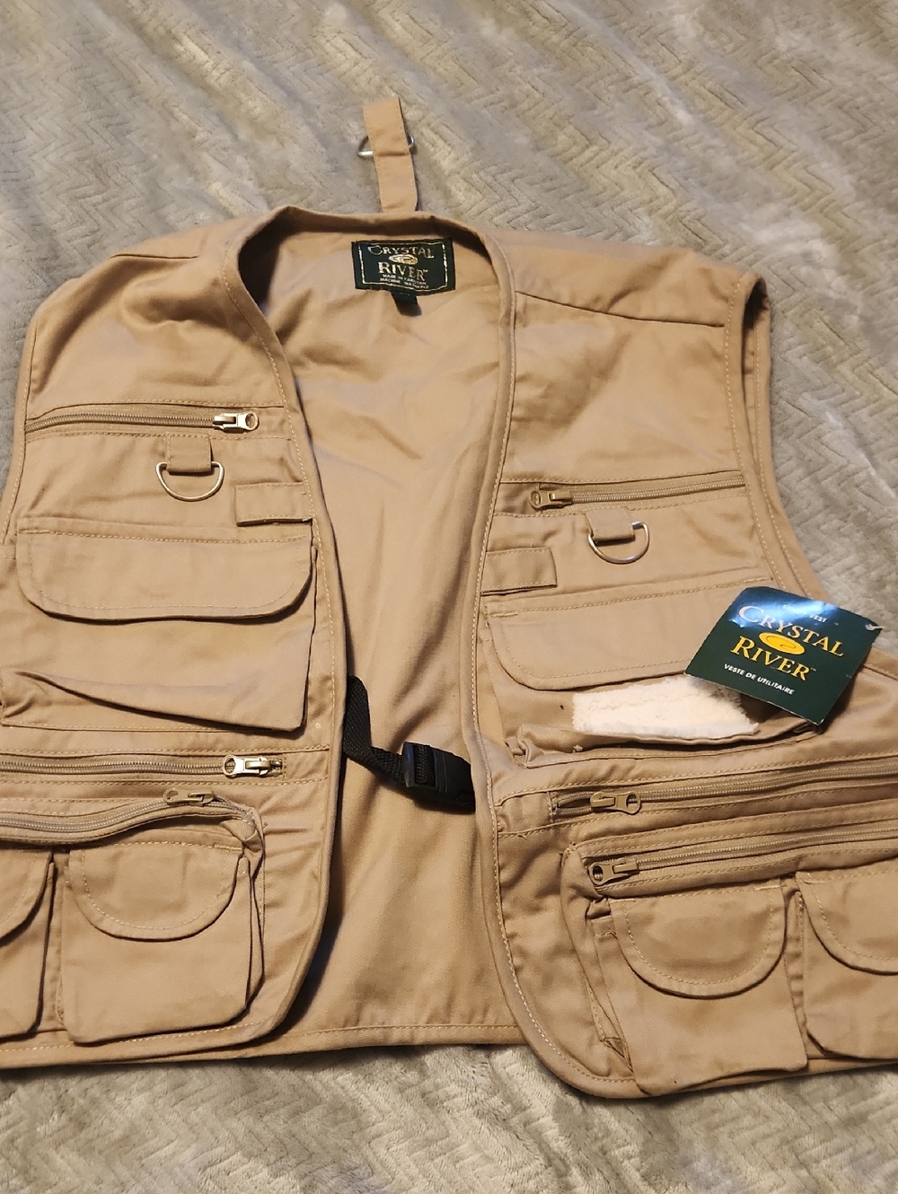 Men's Khaki Multi-Pocket NWT Fishing Vest